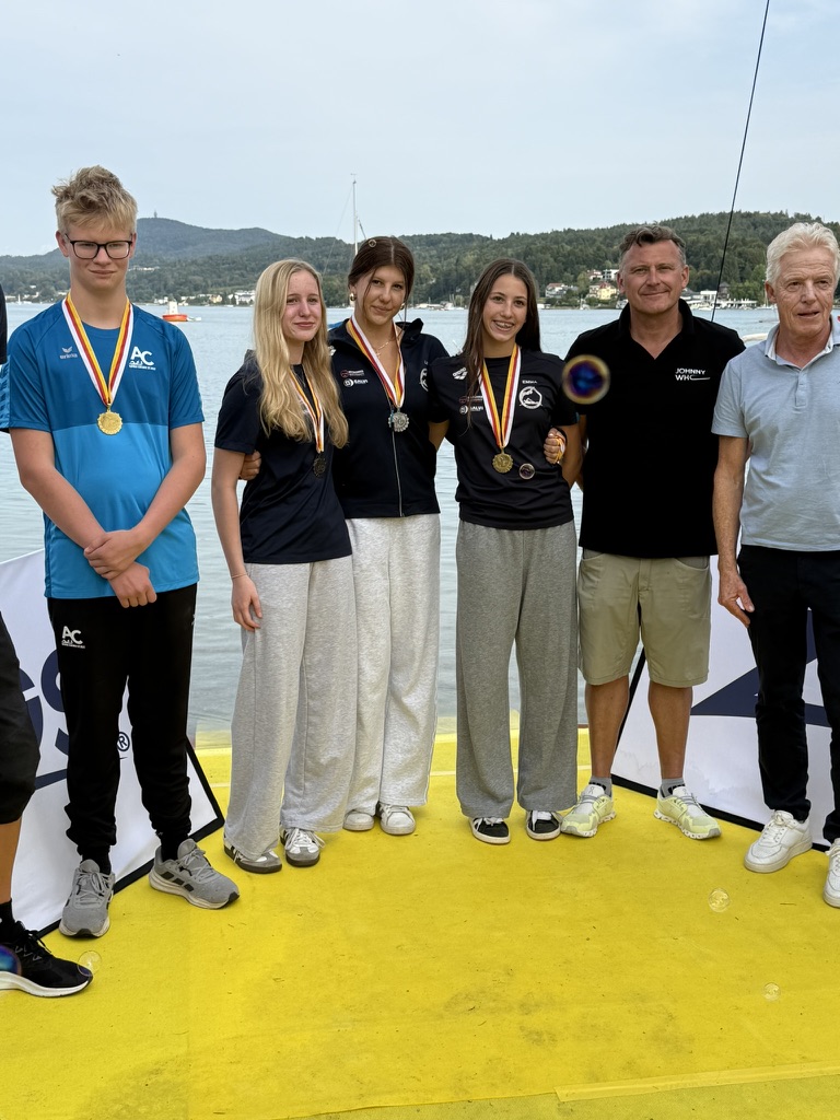 303480E9-45E3-49CC-A02E-F105C0024090_1_105_c