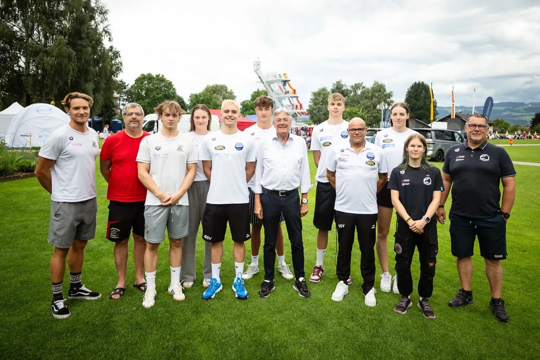 A53FE290-2F1F-4F55-9D2C-502C0DA2B223_1_105_c