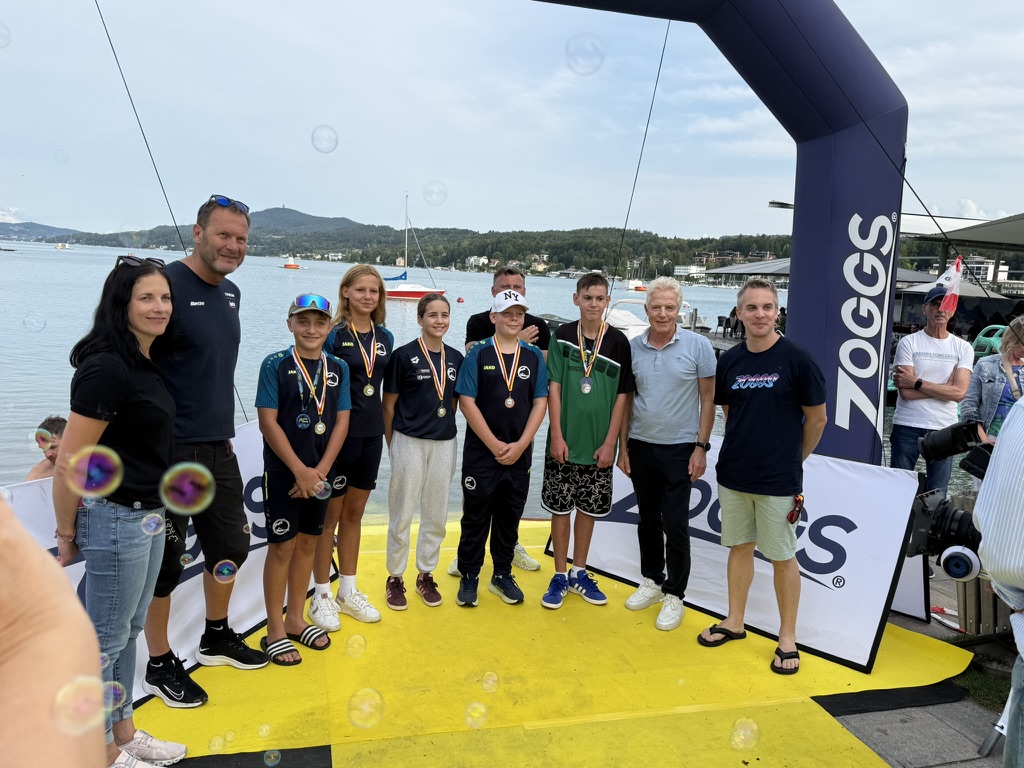 B8743AC4-6EB7-4FC1-A7EB-7FE1E11F31D7_1_105_c