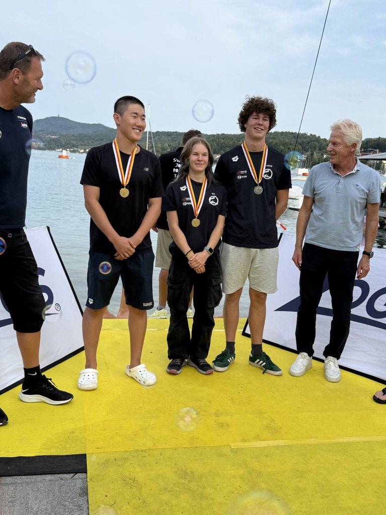 BCA863E1-018B-4F1B-B5C2-1A6D2FB00CFC_1_105_c