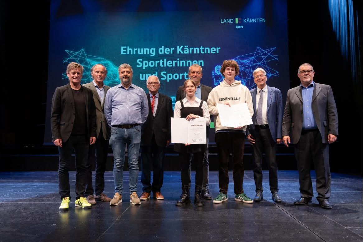 CA426C06-B4E6-44CB-BF3C-5E6A6CCBF503